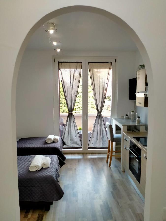 Suite Room Malpensa B&B 卡尔达诺阿尔坎波 外观 照片