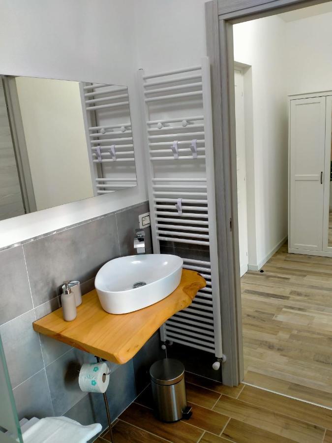 Suite Room Malpensa B&B 卡尔达诺阿尔坎波 外观 照片